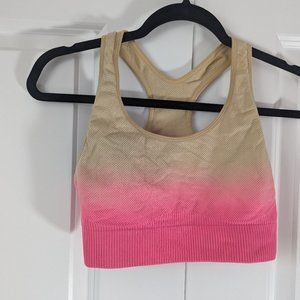 VICTORIA'S SECRET Pink Active Seamless Lightly Lined Sports Bra - Size Medium